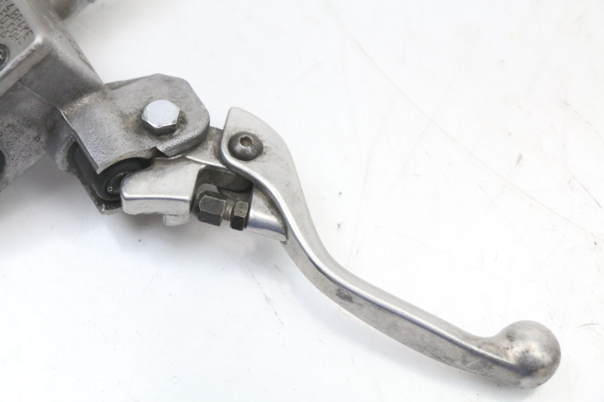 photo de POMPA HAMULCOWA PRZEDNIA KAWASAKI KX 85 (2014 - 2021) - Punkty mocowania