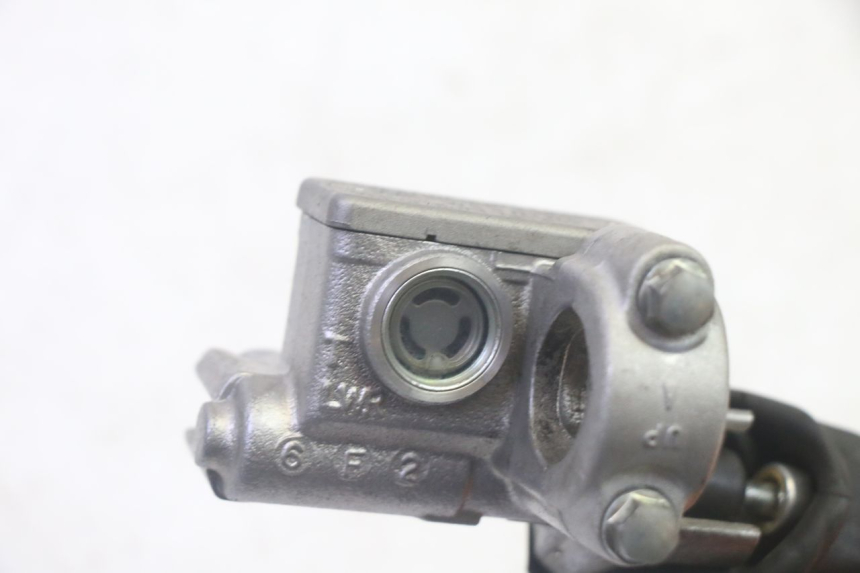 photo de POMPA HAMULCOWA PRZEDNIA KAWASAKI KXF KX-F 250 (2017 - 2019) - Zoom stanu zużycia