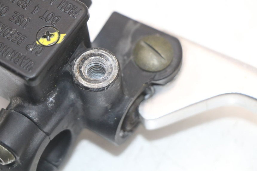 photo de POMPA HAMULCOWA PRZEDNIA PIAGGIO LIBERTY 4T 50 (2004 - 2008) - Zoom stanu zużycia