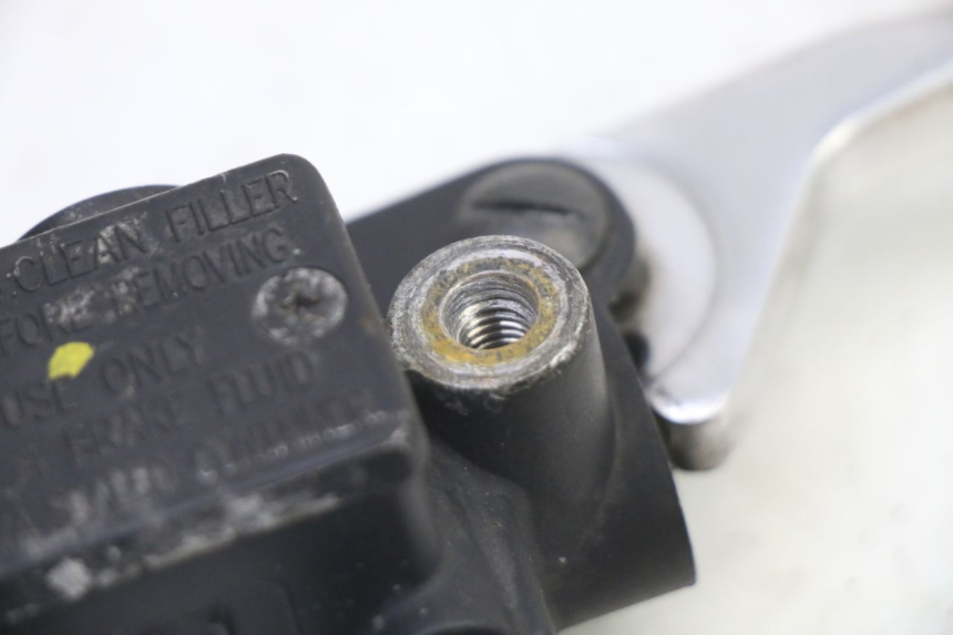 photo de POMPA HAMULCOWA PRZEDNIA PIAGGIO LIBERTY 4T 50 (2009 - 2015) - Zoom stanu zużycia