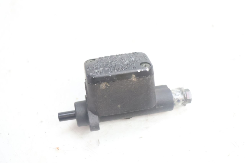 photo de PRZEDNI CYLINDER GŁÓWNY MBK MACH G AC 50 (2002 - 2014) - Zoom stanu zużycia