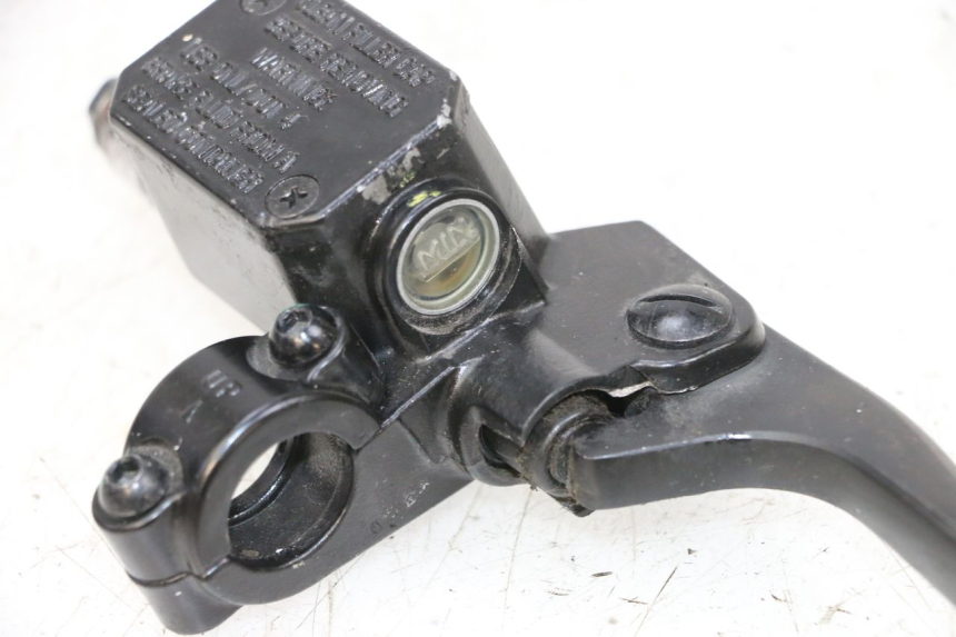 photo de POMPA HAMULCOWA PRZEDNIA PIAGGIO MP3 HPE 300 (2019 - 2026) - Punkty mocowania