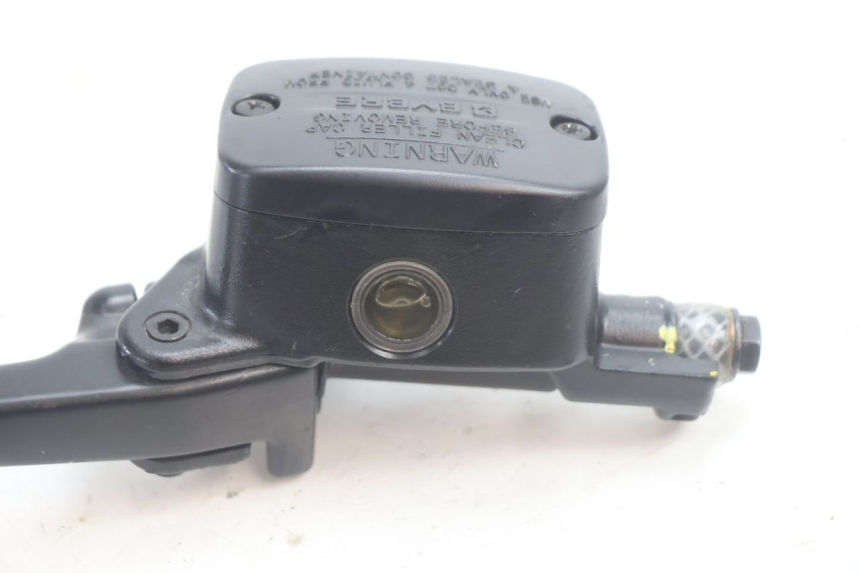 photo de PRZEDNI CYLINDER GŁÓWNY PIAGGIO MP3 HPE 530 (2022 - 2026) - Punkty mocowania