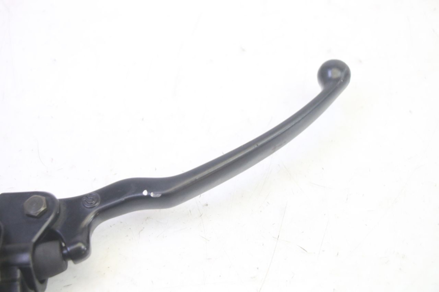 photo de POMPA HAMULCOWA PRZEDNIA PIAGGIO MP3 LT 400 (2007 - 2012) - Zoom stanu zużycia