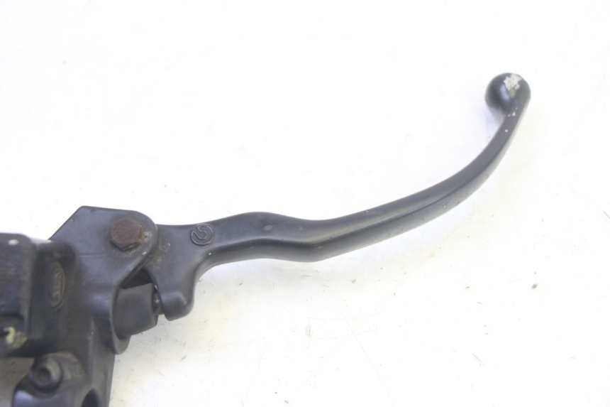 photo de POMPA HAMULCOWA PRZEDNIA PIAGGIO MP3 125 (2006 - 2014) - Zoom stanu zużycia