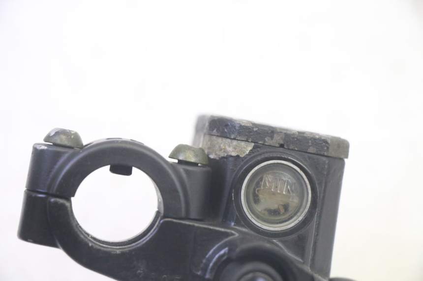 photo de POMPA HAMULCOWA PRZEDNIA PIAGGIO MP3 500 (2016 - 2018) - Zbliżenie techniczne