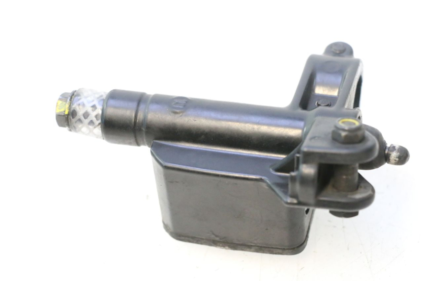 photo de POMPA HAMULCOWA PRZEDNIA PIAGGIO MP3 500 (2011 - 2015) - Zoom stanu zużycia