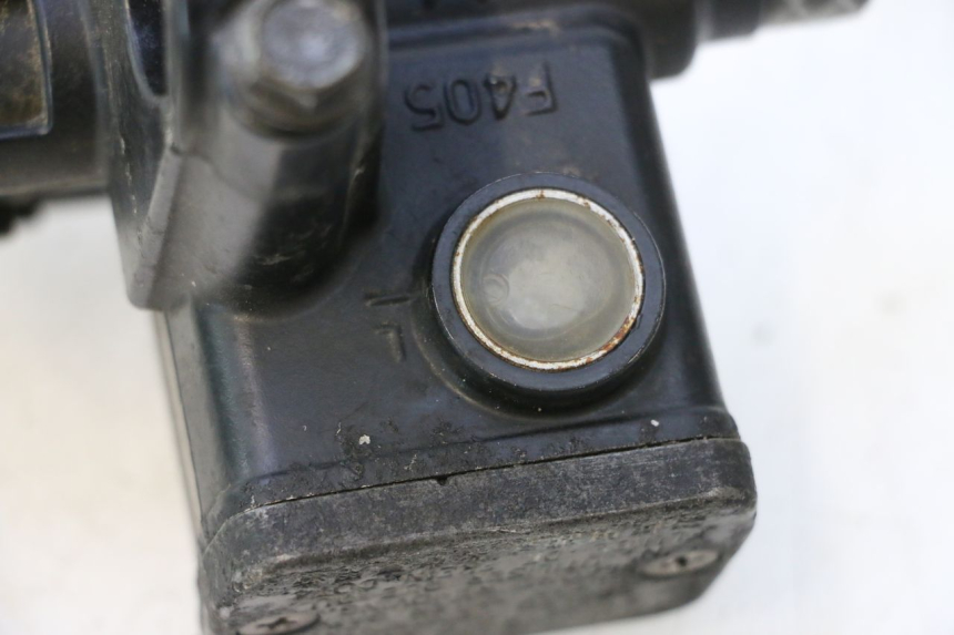 photo de PRZEDNI CYLINDER GŁÓWNY KYMCO MXU R 250 (2004 - 2010) - Zoom stanu zużycia
