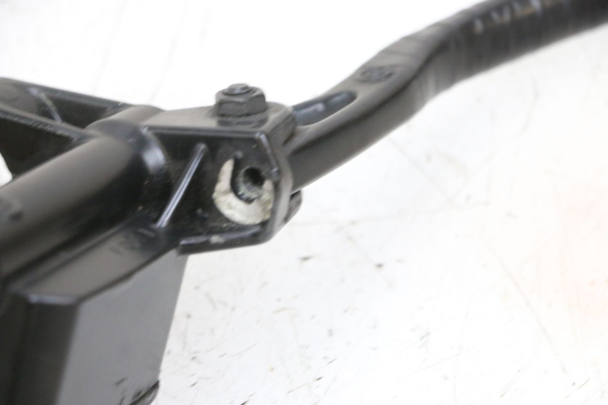 photo de POMPA HAMULCOWA PRZEDNIA YAMAHA NEOS NEO'S 4T 50 (2008 - 2016) - Zbliżenie techniczne