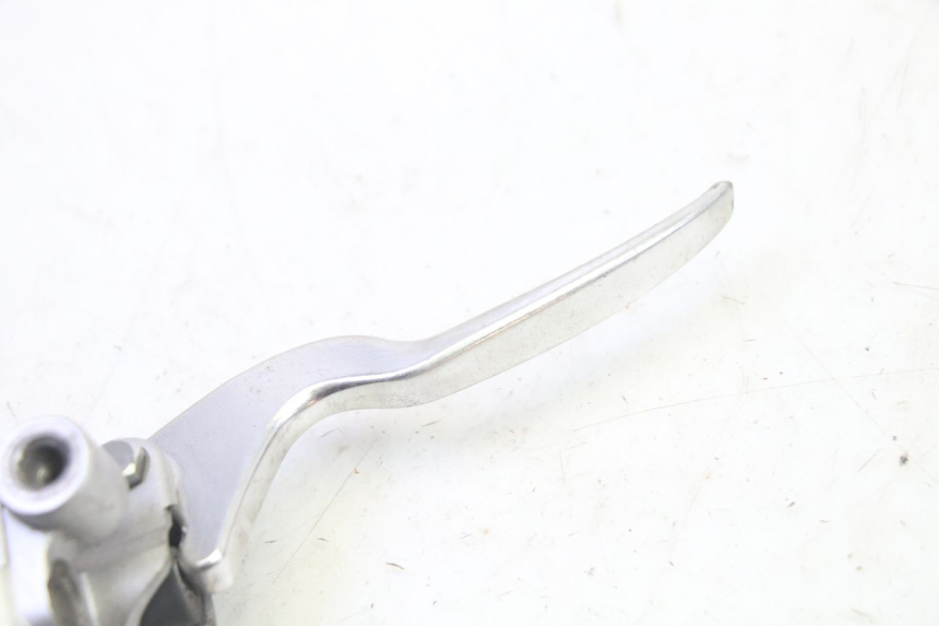 photo de POMPA HAMULCOWA PRZEDNIA KYMCO LIKE 4T 50 (2019 - 2025) - Zbliżenie techniczne