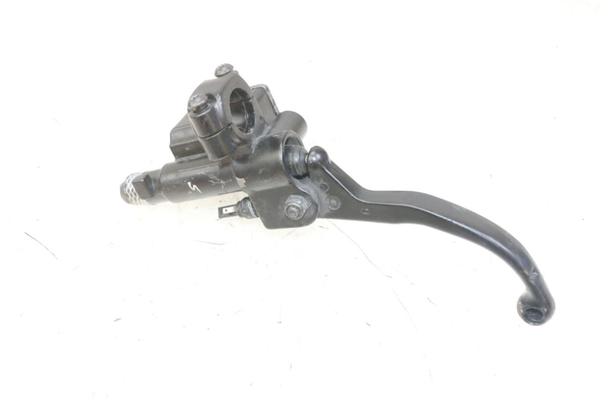 photo de POMPA HAMULCOWA PRZEDNIA PIAGGIO NEW TYPHOON 50 (2018 - 2021) - Zbliżenie techniczne