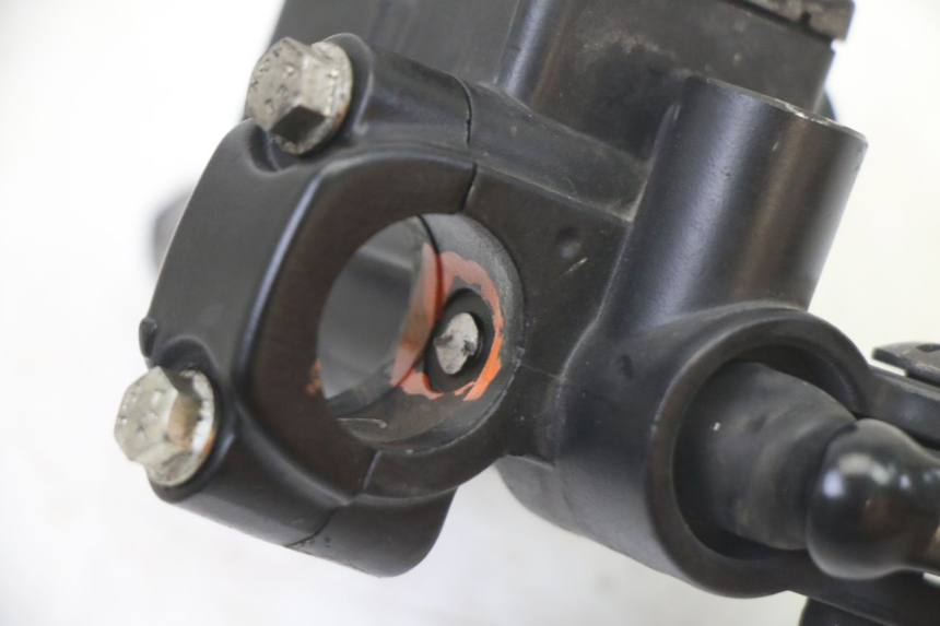 photo de POMPA HAMULCOWA PRZEDNIA PIAGGIO NEW TYPHOON 50 (2018 - 2021) - Stan powierzchni