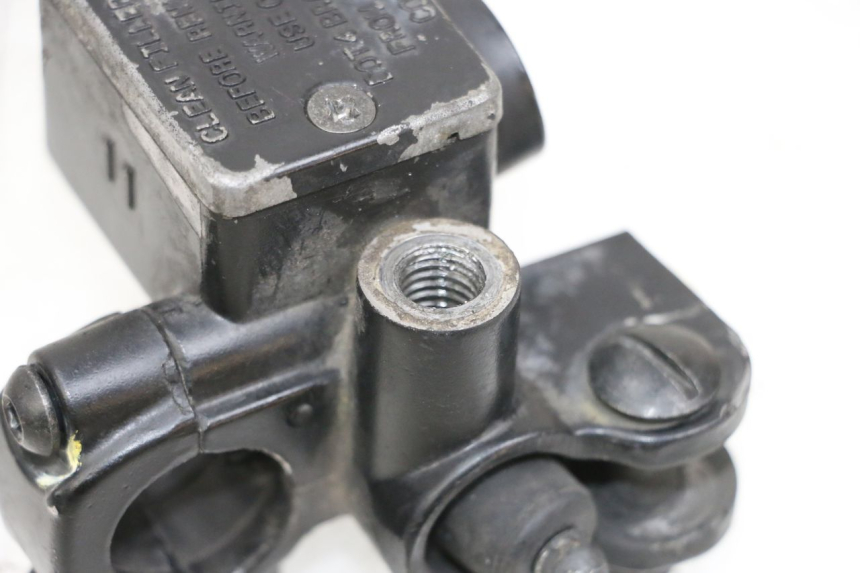 photo de POMPA HAMULCOWA PRZEDNIA PIAGGIO NEW TYPHOON 50 (2018 - 2021) - Punkty mocowania