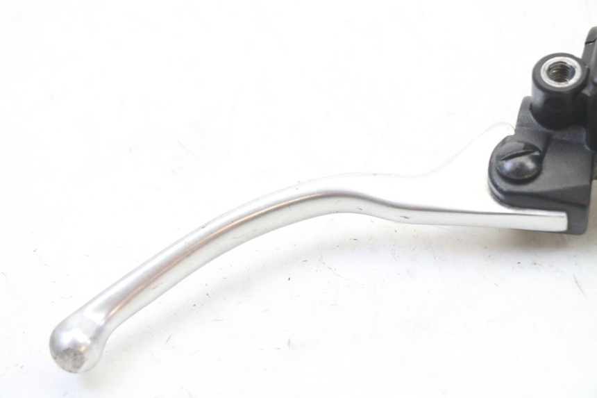 photo de POMPA HAMULCOWA PRZEDNIA PIAGGIO NRG POWER PUREJET 50 (2018 - 2021) - Inny kąt widzenia