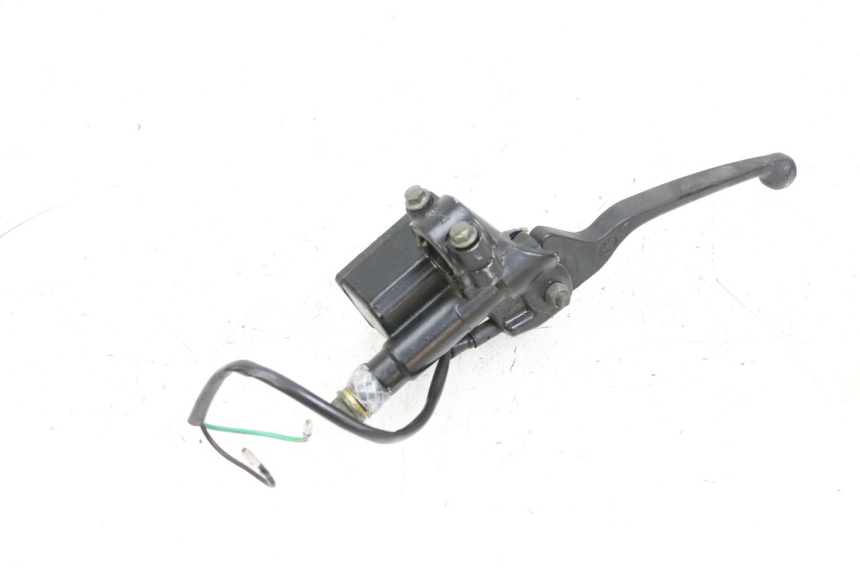 photo de POMPA HAMULCOWA PRZEDNIA JM MOTORS OLDIES GT 4T 50 (2018 - 2025) - Zbliżenie techniczne