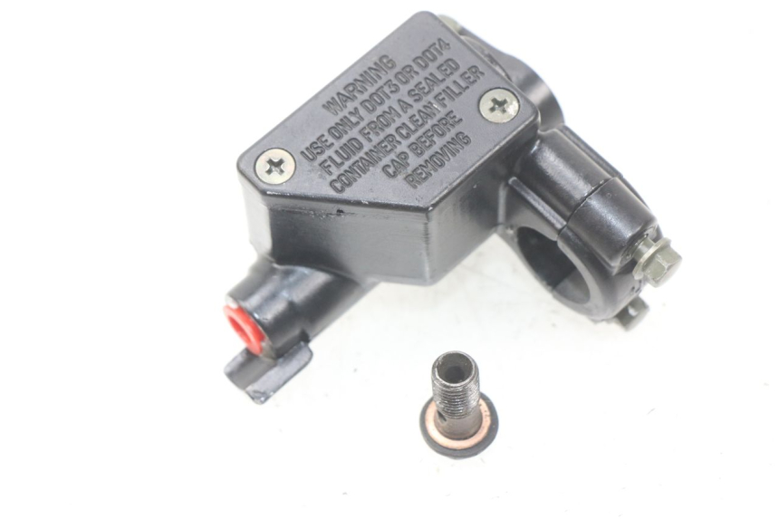 photo de POMPA HAMULCOWA PRZEDNIA SYM ORBIT III 3 4T 50 (2021 - 2025) - Inny kąt widzenia