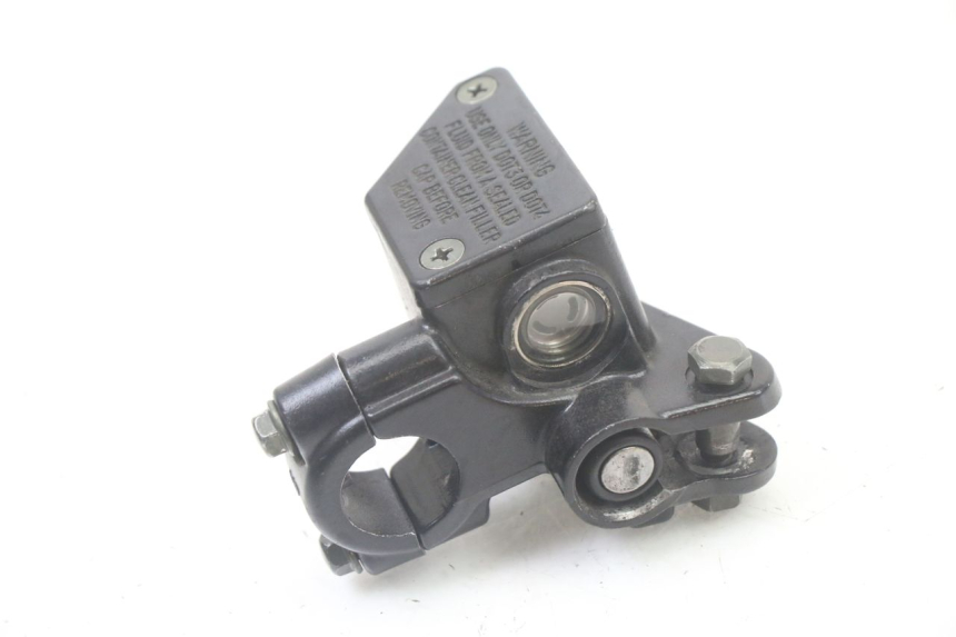 photo de POMPA HAMULCOWA PRZEDNIA SYM ORBIT III 3 4T 50 (2021 - 2025) - Inny kąt widzenia