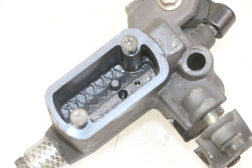 photo de POMPA HAMULCOWA PRZEDNIA PEUGEOT ELYSTAR 50 (2002 - 2014) - Widok ogólny