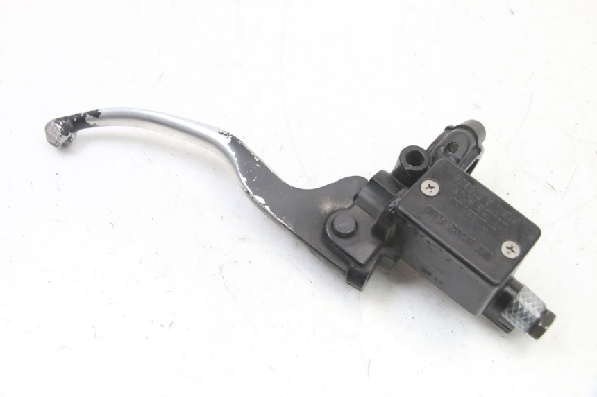 photo de POMPA HAMULCOWA PRZEDNIA PEUGEOT LUDIX 50 (2008 - 2017) - Inny kąt widzenia