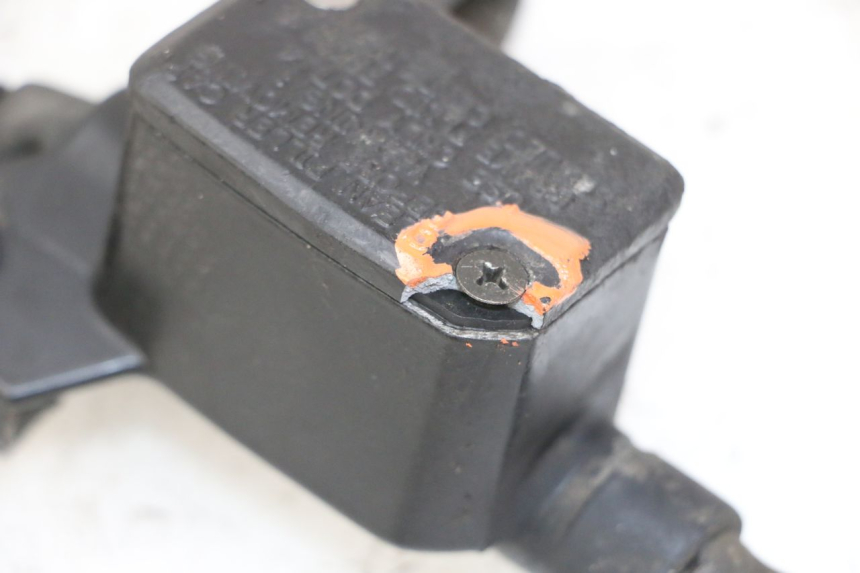 photo de POMPA HAMULCOWA PRZEDNIA PIAGGIO MP3 125 (2006 - 2014) - Widok ogólny