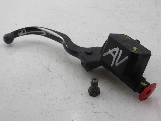 photo de POMPA HAMULCOWA PRZEDNIA PIAGGIO XEVO - X EVO 125 (2010 - 2015) - Widok główny