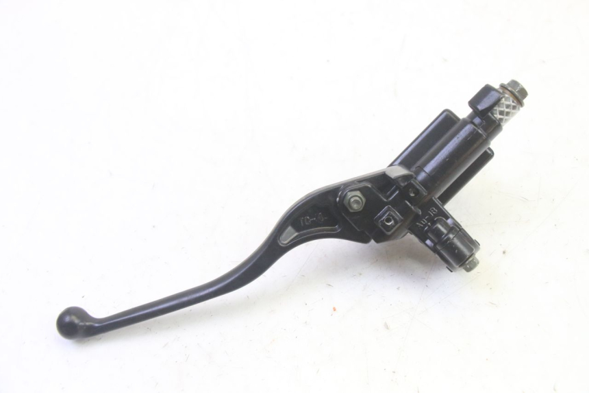 photo de POMPA HAMULCOWA PRZEDNIA EFUN PUSA 1 - Punkty mocowania