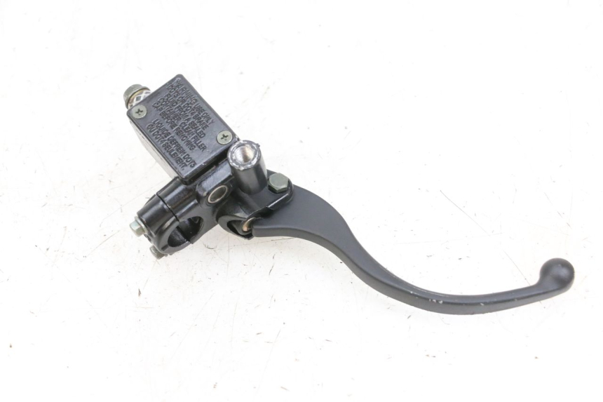 photo de POMPA HAMULCOWA PRZEDNIA EFUN PUSA 1 - Punkty mocowania