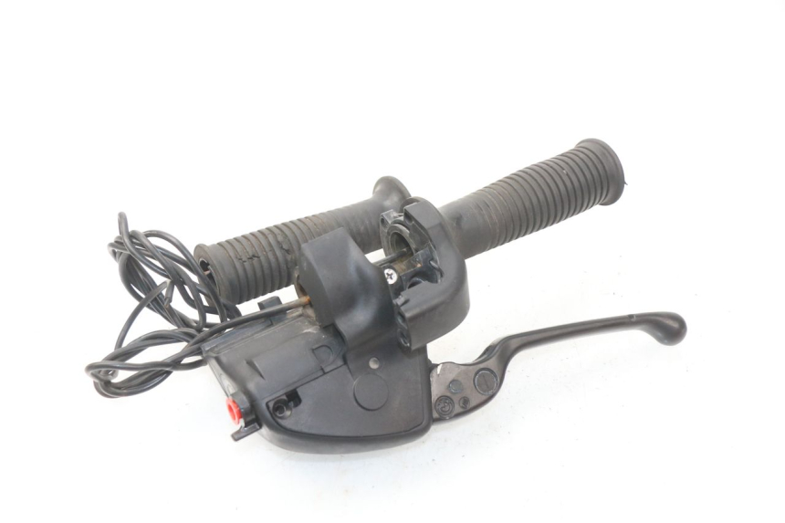 photo de POMPA HAMULCOWA PRZEDNIA BMW R GS 1150 (1999 - 2004) - Szczegół części