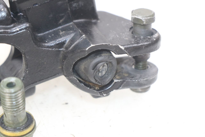 photo de POMPA HAMULCOWA PRZEDNIA APOLLO RFZ 125 - Inny kąt widzenia