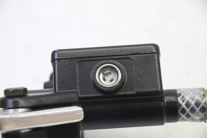 photo de POMPA HAMULCOWA PRZEDNIA APOLLO RFZ 125 - Widok ogólny