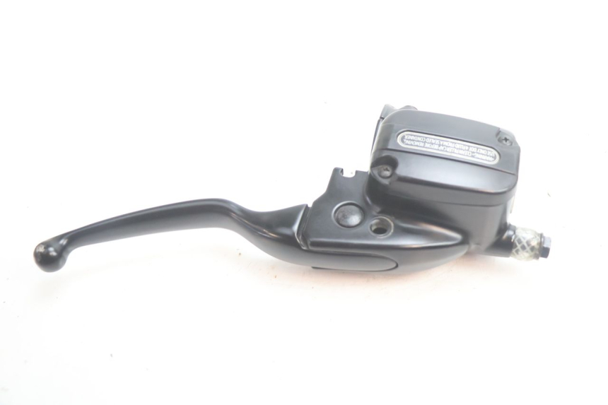 photo de PRZEDNI CYLINDER GŁÓWNY HARLEY DAVIDSON ROAD GLIDE FLTRXSE 1920 (2018 - 2022) - Zbliżenie techniczne