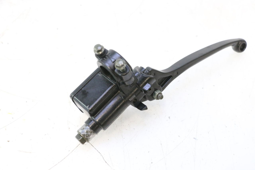 photo de POMPA HAMULCOWA PRZEDNIA TNT MOTOR ROMA 12' 2T 50 (2007 - 2018) - Inny kąt widzenia