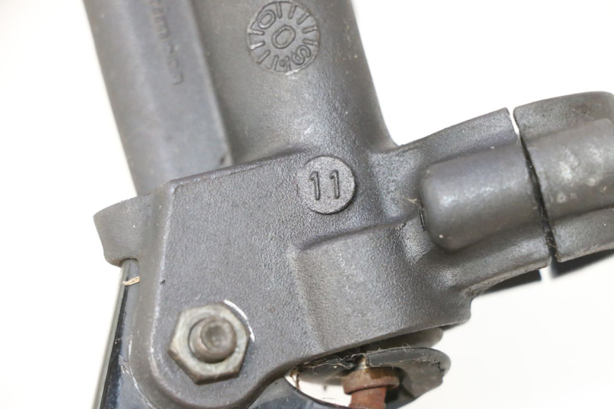 photo de PRZEDNI CYLINDER GŁÓWNY MZ RT 125 (2000 - 2008) - Inny kąt widzenia