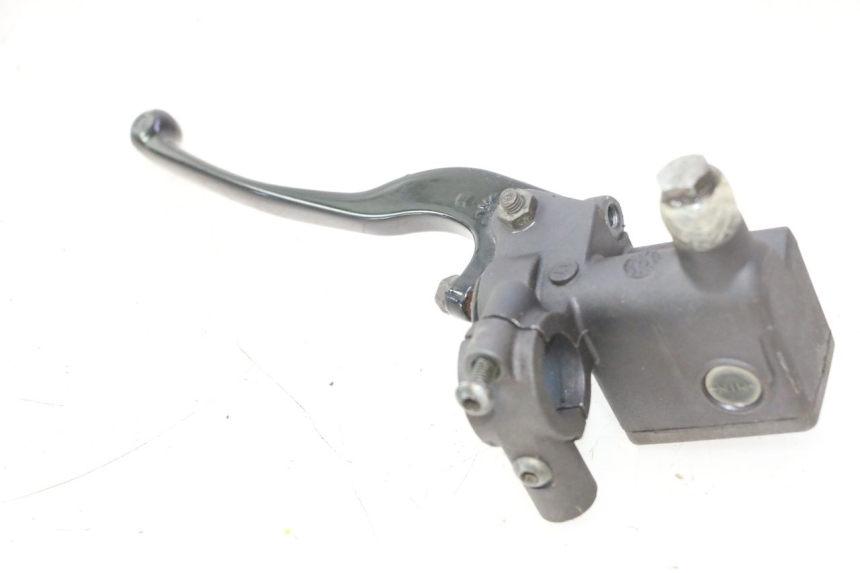 photo de PRZEDNI CYLINDER GŁÓWNY MZ RT 125 (2000 - 2008) - Zbliżenie techniczne