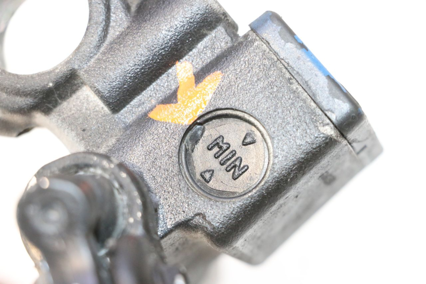 photo de POMPA HAMULCOWA PRZEDNIA PEUGEOT SATELIS COMPRESSOR K15 125 (2006 - 2009) - Inny kąt widzenia