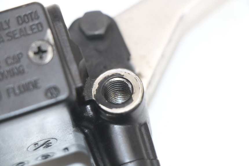 photo de POMPA HAMULCOWA PRZEDNIA PEUGEOT SATELIS 125 (2010 - 2012) - Zoom stanu zużycia