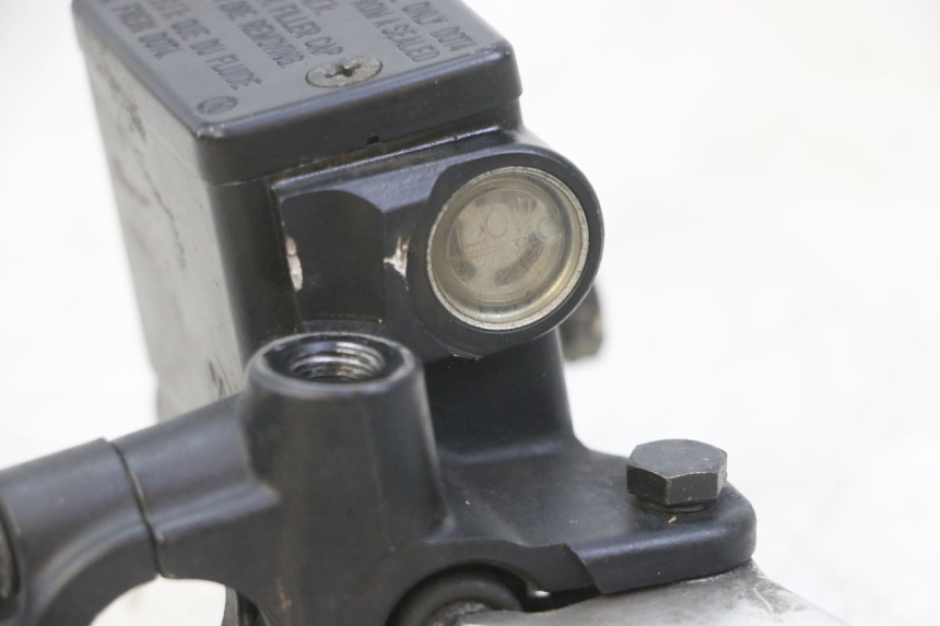 photo de POMPA HAMULCOWA PRZEDNIA PEUGEOT SATELIS 125 (2013 - 2018) - Widok ogólny