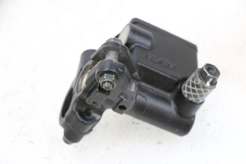 photo de POMPA HAMULCOWA PRZEDNIA PEUGEOT SATELIS 125 (2013 - 2018) - Szczegół części