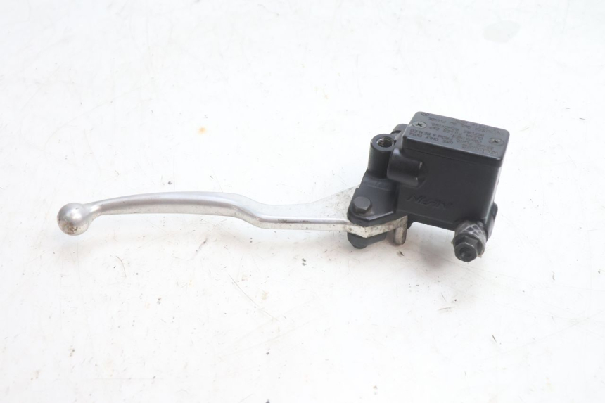 photo de POMPA HAMULCOWA PRZEDNIA PEUGEOT SATELIS 125 (2006 - 2009) - Zbliżenie techniczne