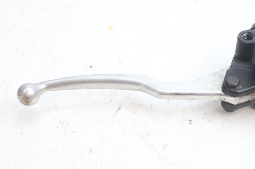 photo de POMPA HAMULCOWA PRZEDNIA PEUGEOT SATELIS 125 (2006 - 2009) - Punkty mocowania