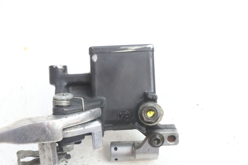 photo de PRZEDNI CYLINDER GŁÓWNY HONDA SH 125 (2001 - 2003) - Widok ogólny