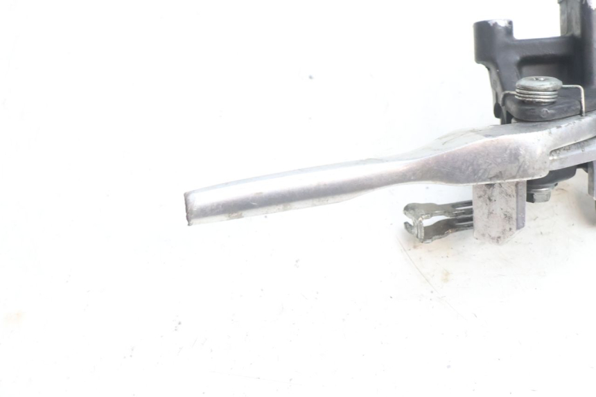 photo de PRZEDNI CYLINDER GŁÓWNY HONDA SH 125 (2001 - 2003) - Punkty mocowania
