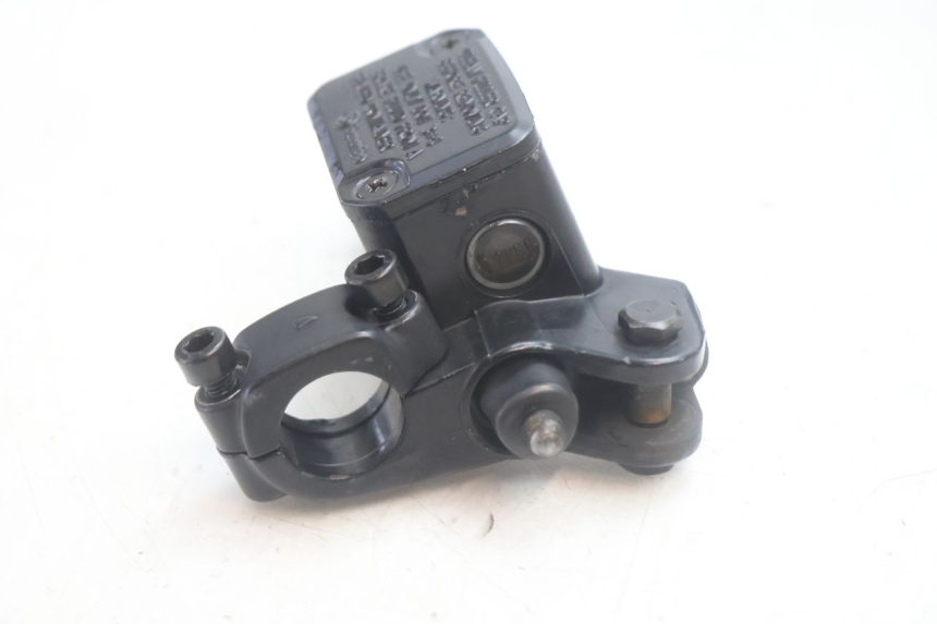 photo de PRZEDNI CYLINDER GŁÓWNY YAMAHA SLIDER 50 (1999 - 2004) - Zoom stanu zużycia