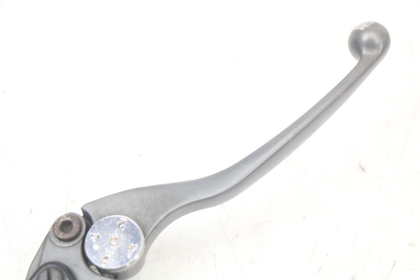 photo de POMPA HAMULCOWA PRZEDNIA TRIUMPH SPEED TRIPLE T301 900 (1994 - 1996) - Inny kąt widzenia