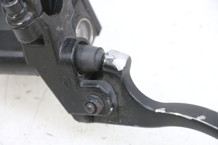 photo de POMPA HAMULCOWA PRZEDNIA PEUGEOT SPEEDFIGHT 4 4T EFI 50 (2021 - 2025) - Zbliżenie techniczne