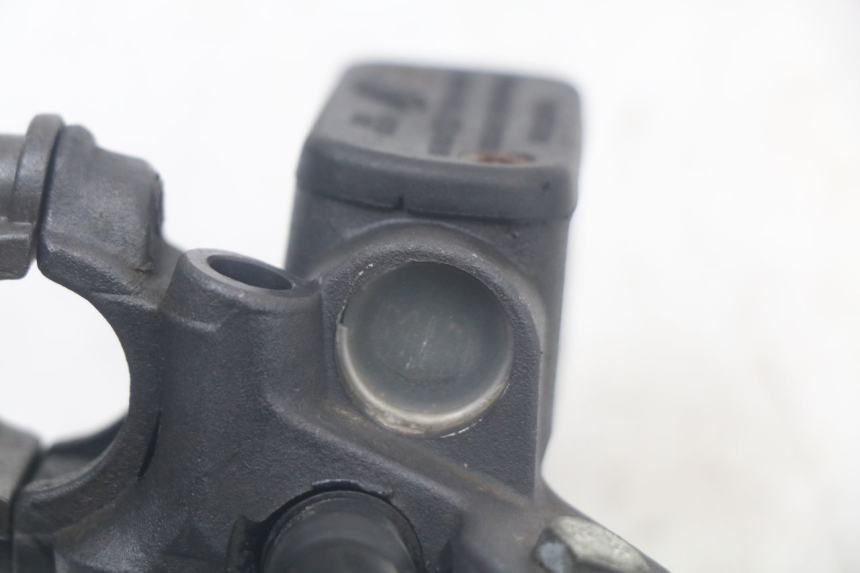 photo de POMPA HAMULCOWA PRZEDNIA PEUGEOT SPEEDFIGHT 100 (1997 - 2007) - Widok ogólny