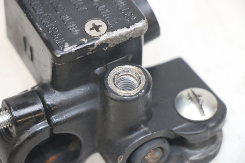 photo de POMPA HAMULCOWA PRZEDNIA APRILIA SR 2T 50 (2012 - 2017) - Zoom stanu zużycia