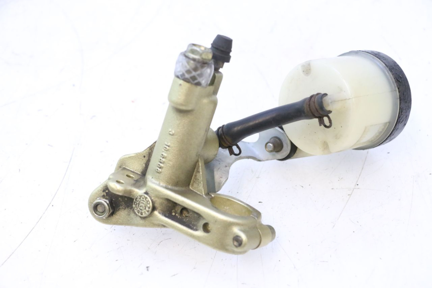 photo de PRZEDNI CYLINDER GŁÓWNY DUCATI SS IE DS CARENEE 1000 (2002 - 2006) - Inny kąt widzenia