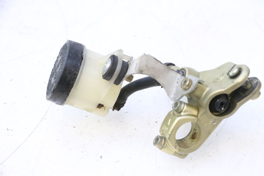 photo de PRZEDNI CYLINDER GŁÓWNY DUCATI SS IE DS CARENEE 1000 (2002 - 2006) - Zbliżenie techniczne