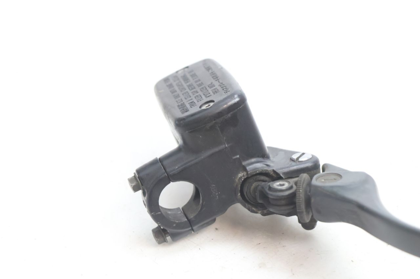 photo de PRZEDNI CYLINDER GŁÓWNY HONDA ST PAN EUROPEAN 1100 (1990 - 2002) - Zbliżenie techniczne